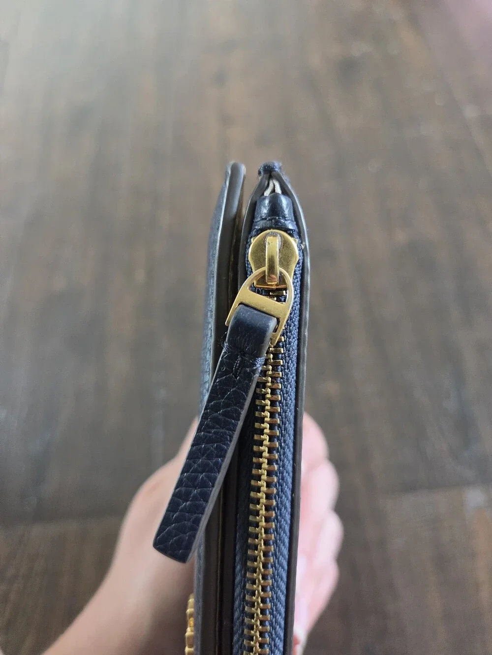 Tory Burch Blake Color-Block Slim Wallet in Tory Navy Blue Gold Hardware
